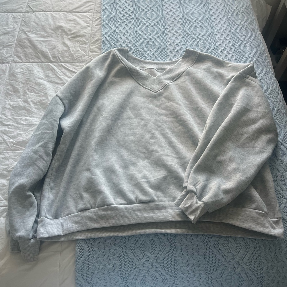 Amazon Gray Women's Sweatshirt